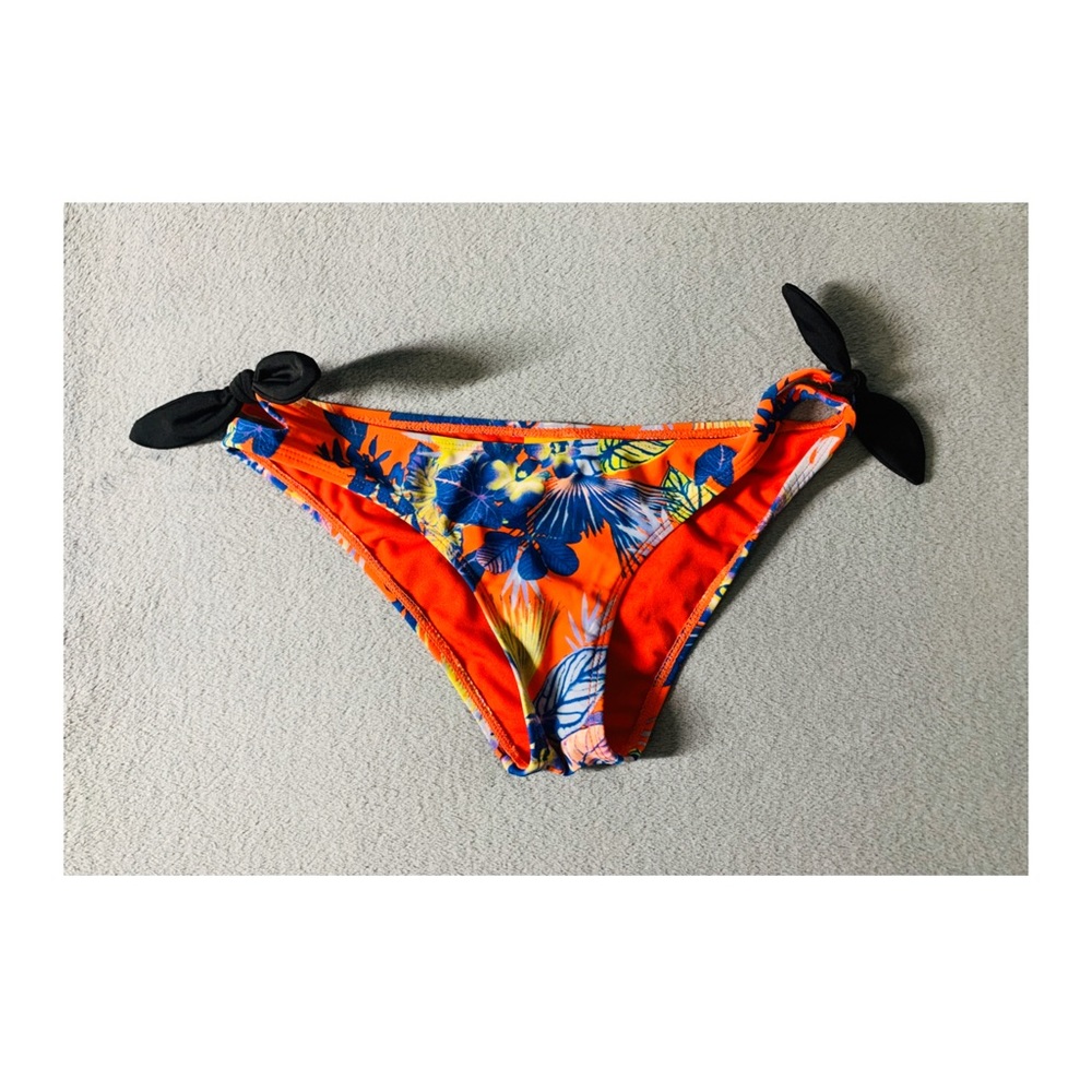 TROPICAL BIKINI BOTTOM🌺